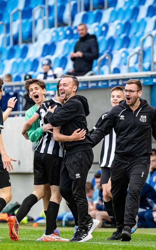 Cenné víťazstvo žiakov FC Petržalka U14 na Tehelnom poli proti Slovanu
