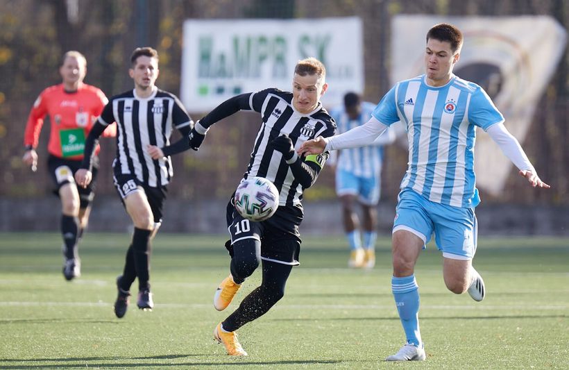 V derby víťazstvo 2:0 nad béčkom Slovana